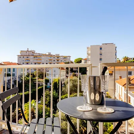Appartamento Upscale With Panoramic Balcony Cannes