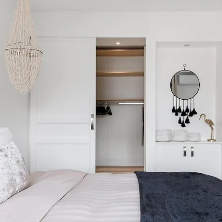 Upscale With Panoramic Balcony