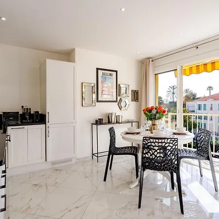 Upscale With Panoramic Balcony Appartamento Cannes