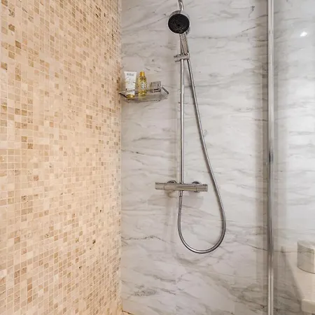 Upscale With Panoramic Balcony *