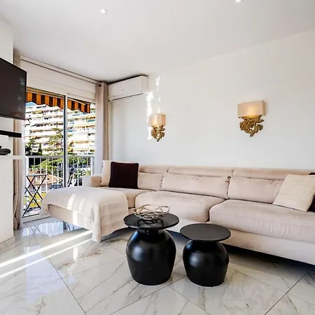 Upscale With Panoramic Balcony * Cannes